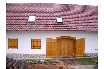 Węgry Privát Orfű, Zewnątrz